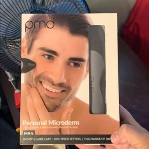 Personal microdermabrasion device (PMD)